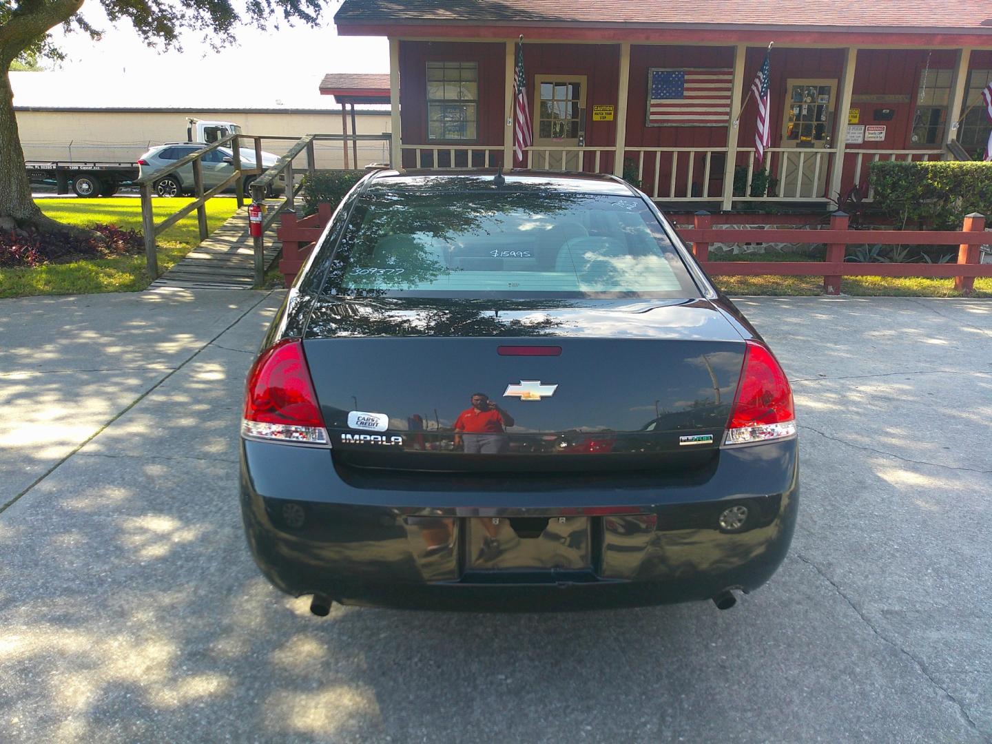 2012 GRAY CHEVROLET IMPALA LS (2G1WA5E30C1) , located at 10405 Abercorn Street, Savannah, GA, 31419, (912) 921-8965, 31.988262, -81.131760 - Photo#5